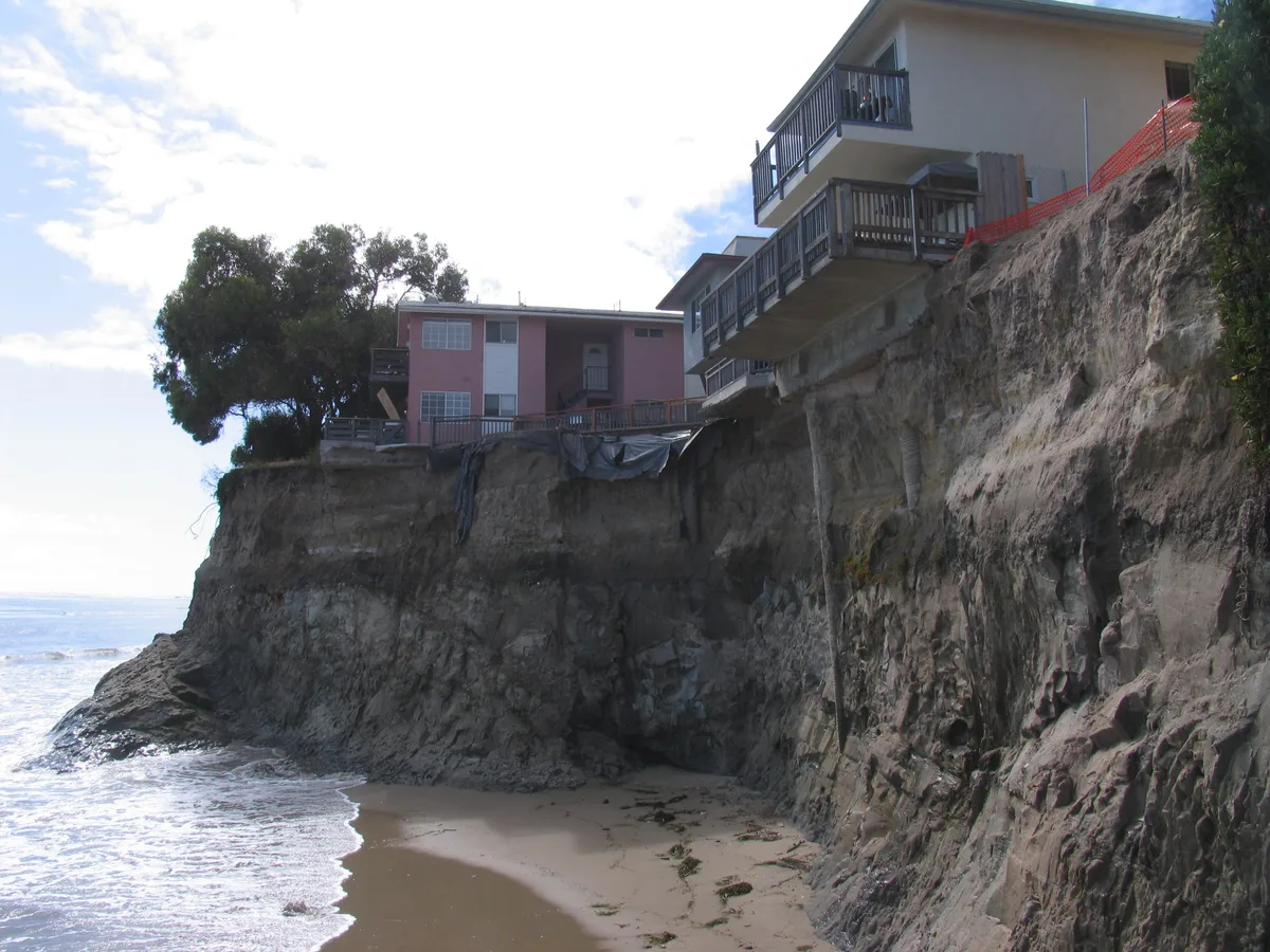 Coastal communities globally are increasingly facing the direct consequences of sea level rise, incl