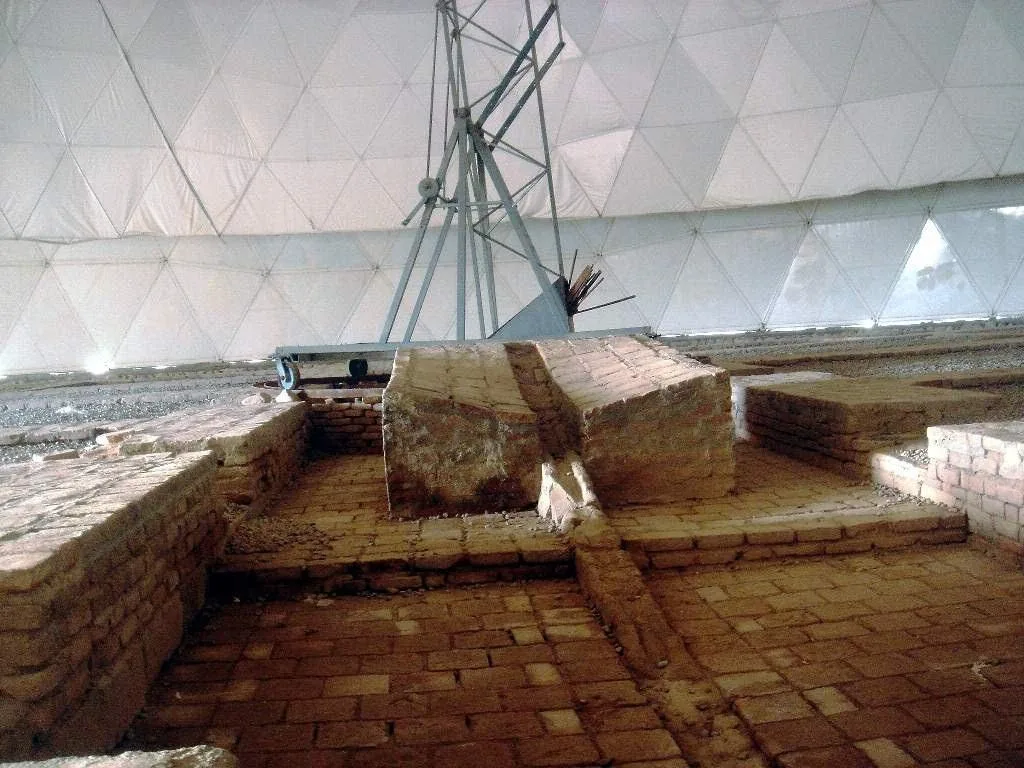 The Maragha Observatory, founded in 1259 in Persia, was a pivotal research hub during the Islamic Go
