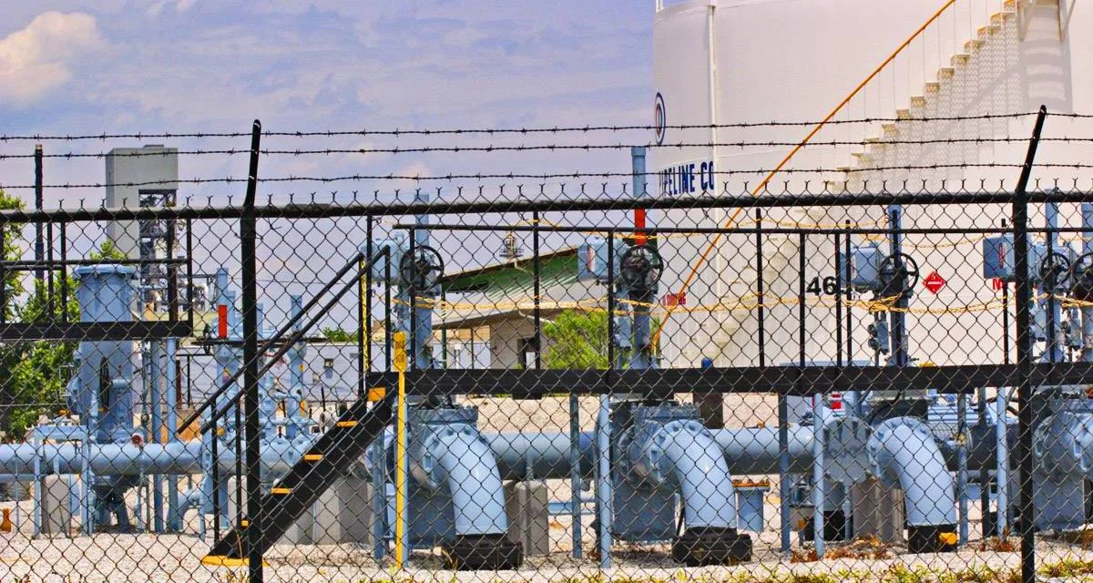 The Colonial Pipeline, a major U.S. fuel pipeline, was forced to shut down in May 2021 due to a rans