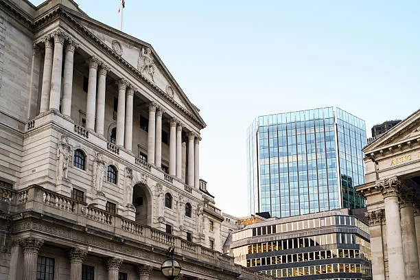 La Banca d'Inghilterra, spesso soprannominata 'The Old Lady of Threadneedle Street'