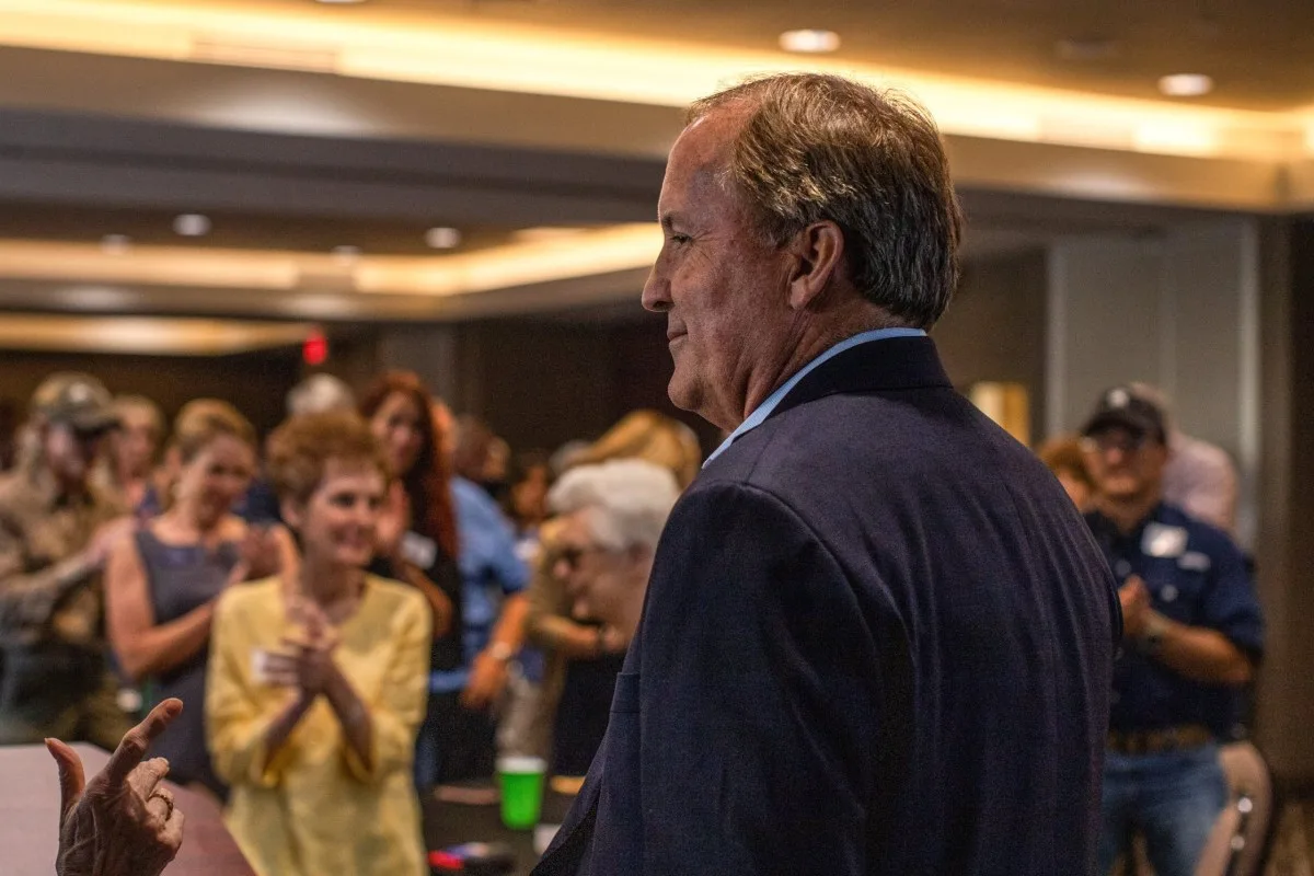 Ken Paxton dirige le bureau du procureur général du Texas depuis janvier 2015, un mandat marqué par des batailles juridiques très médiatisées et d'importants défis personnels