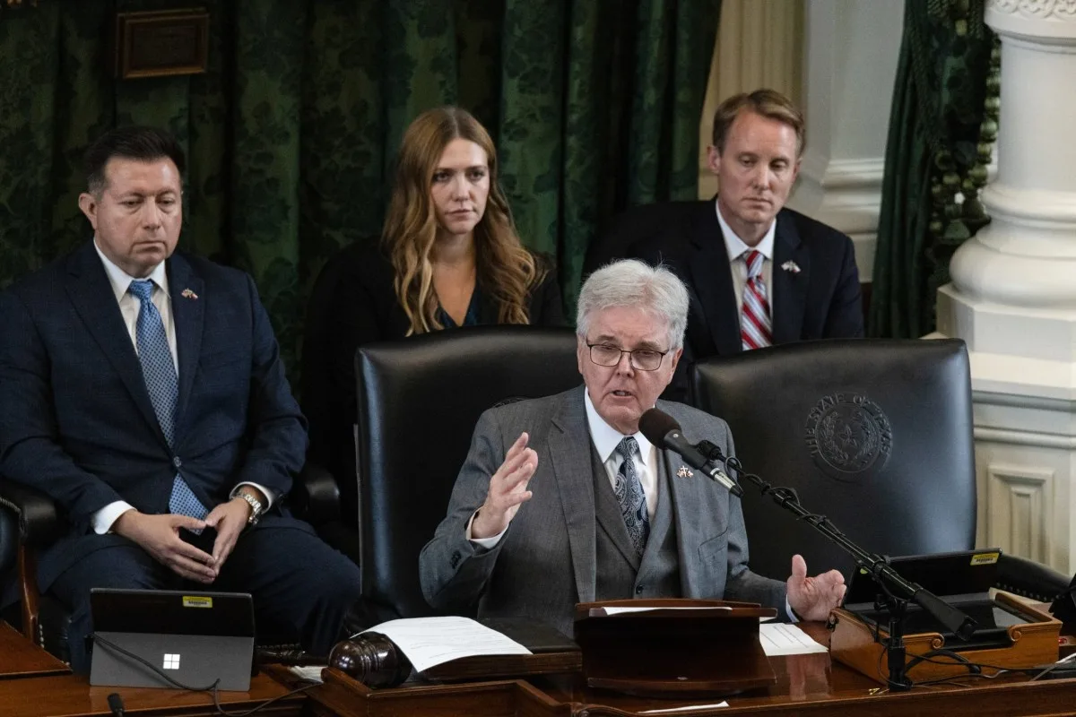 Le lieutenant-gouverneur Dan Patrick a présidé le procès en destitution du procureur général Ken Paxton au Sénat du Texas