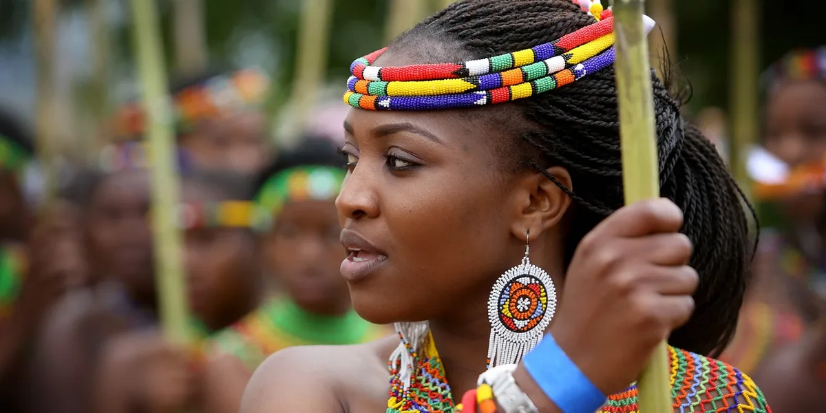 The annual Reed Dance, or Umkhosi woMhlanga, is a significant Zulu cultural event that attracts thou
