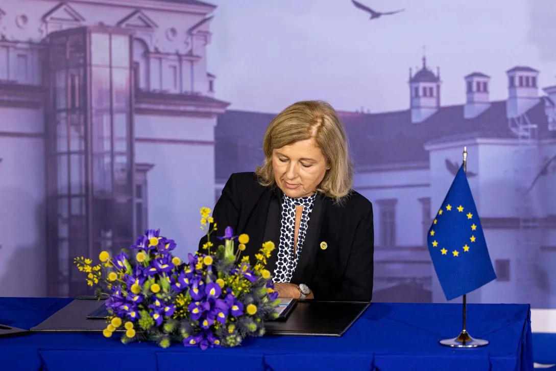 L'EU AI Act, la prima legge completa al mondo sull'intelligenza artificiale, è stato formalmente adottato 