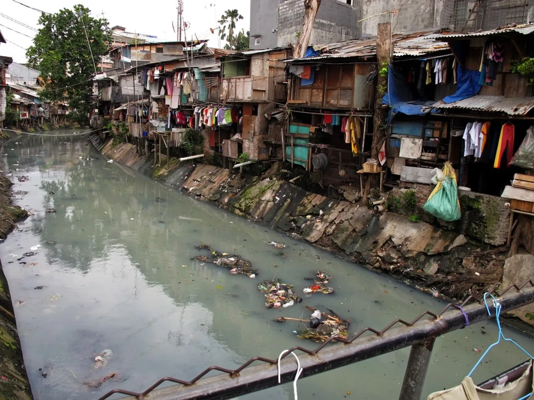 Jakarta, Indonesia, is sinking by up to 25 centimeters annually in some northern coastal areas, disp